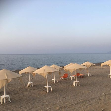 Stellar Beachhouse Йеранион Экстерьер фото